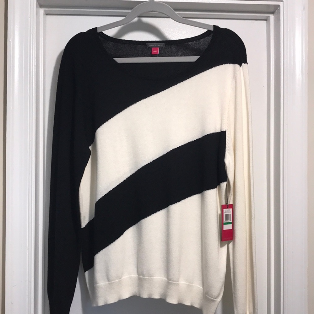 VINCE CAMUTO Pullover Sweater